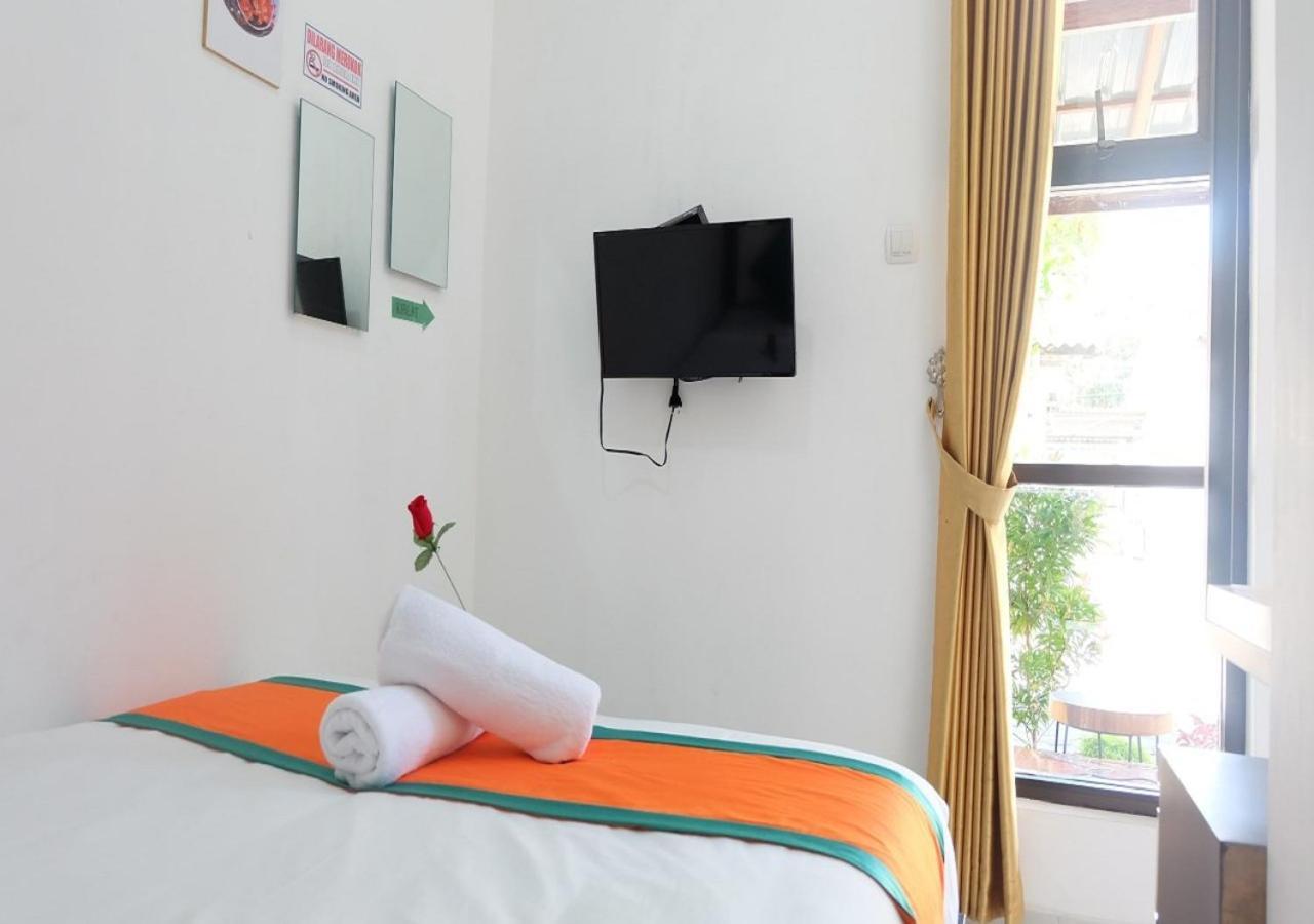 Hotel Jogja Kili Suci By Simply Homy Джокьякарта Экстерьер фото