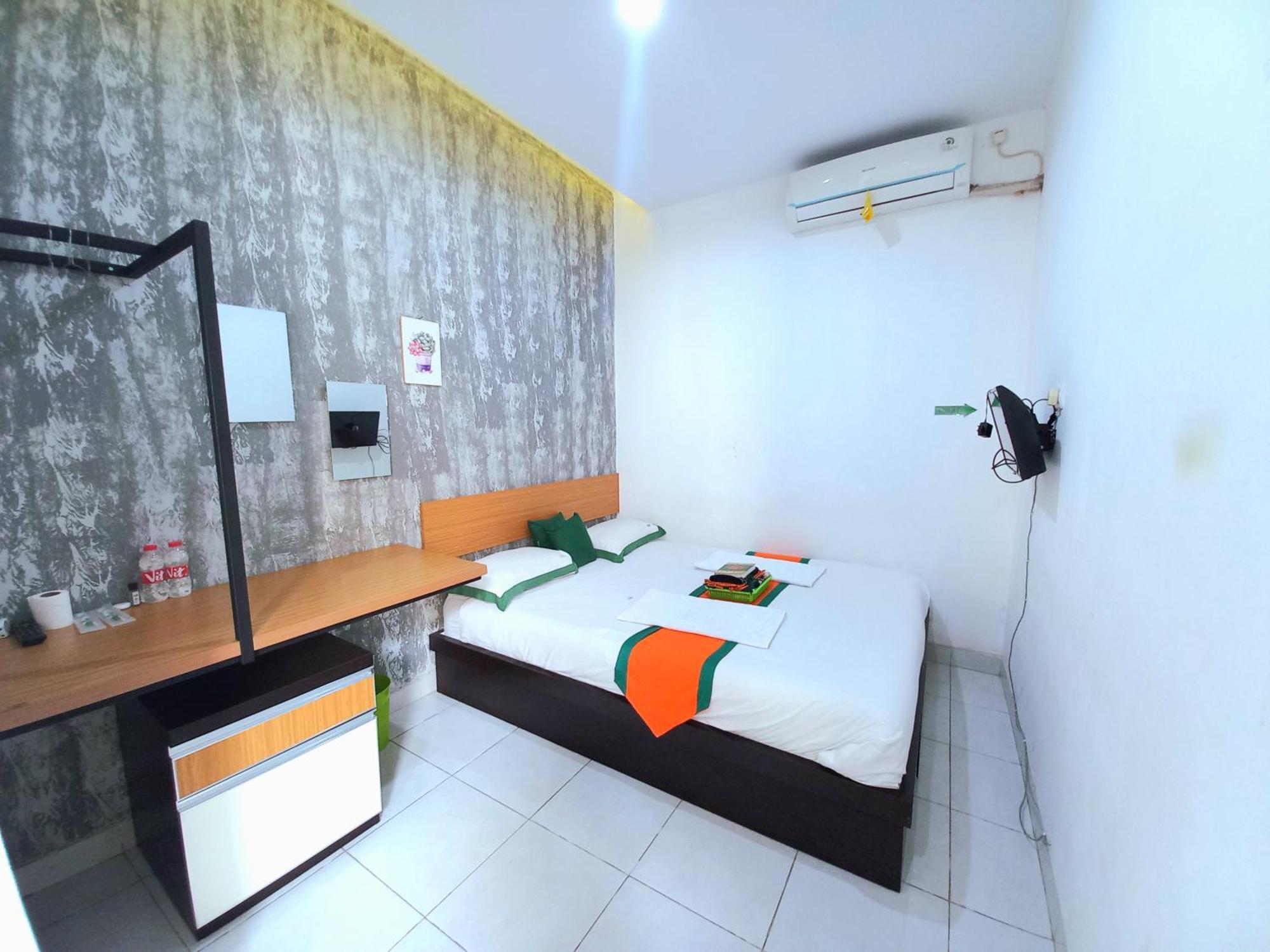Hotel Jogja Kili Suci By Simply Homy Джокьякарта Экстерьер фото